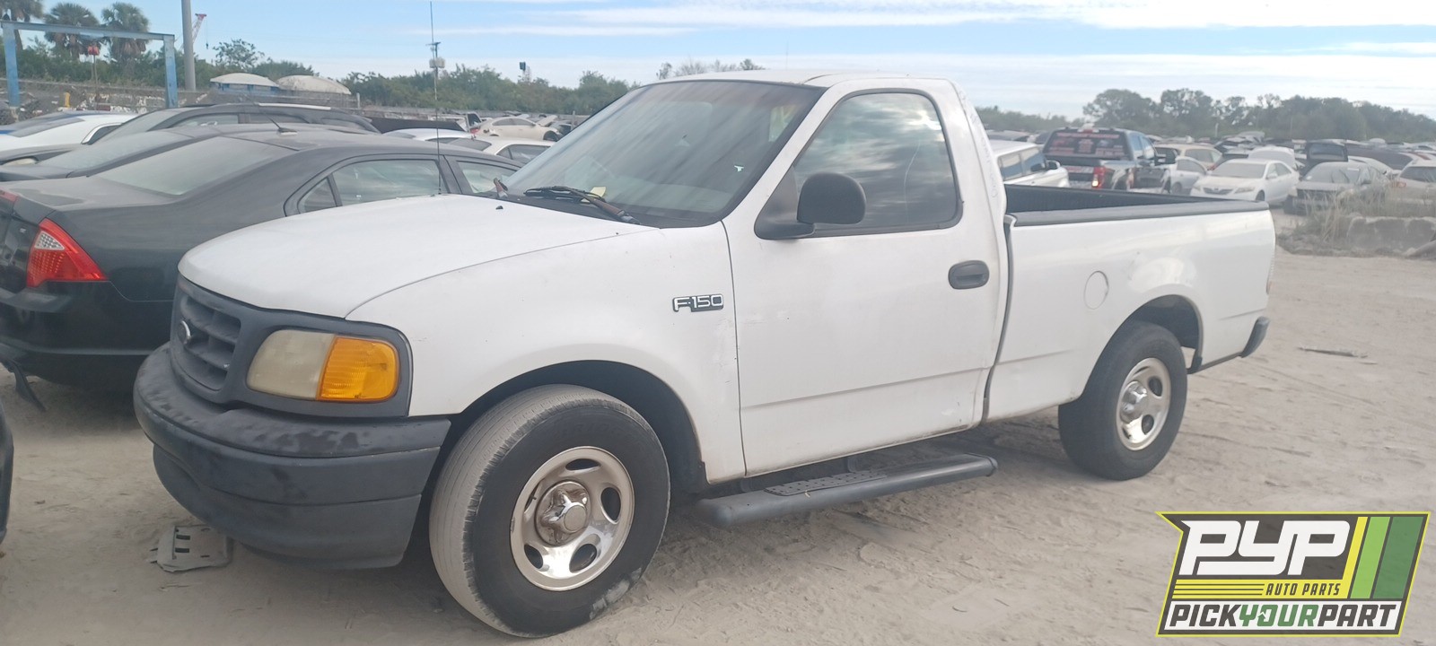 1999 FORD F-150 available for parts