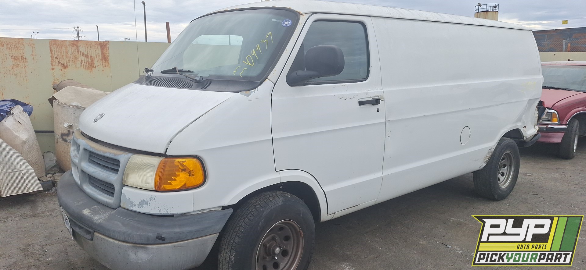 1998 DODGE B1500 partes disponibles