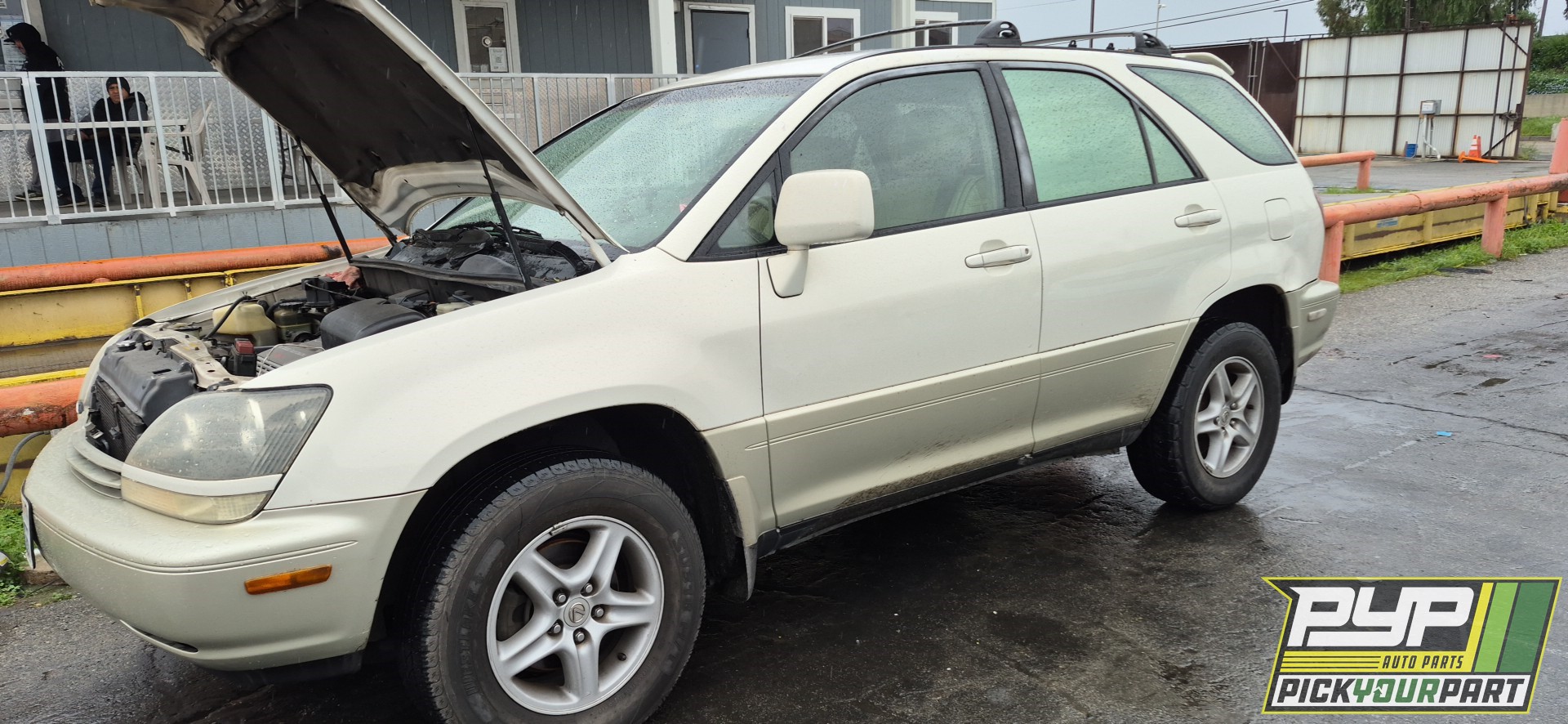 1999 LEXUS RX300 available for parts