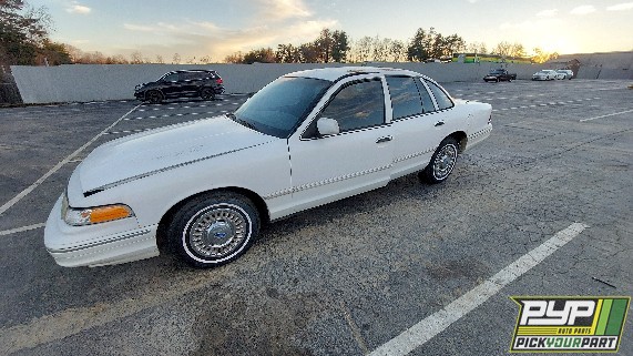 1996 FORD CROWN VICTORIA partes disponibles