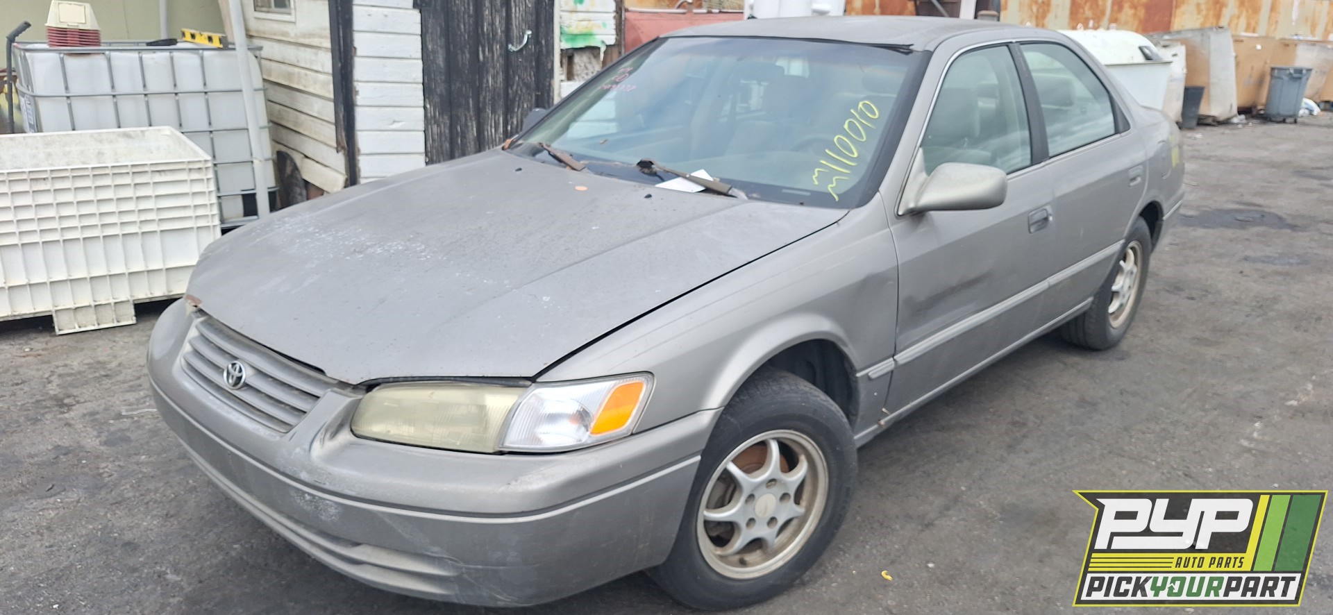 1999 TOYOTA CAMRY available for parts