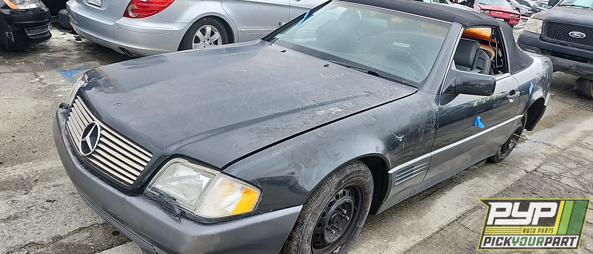 1995 MERCEDES-BENZ SL320 available for parts