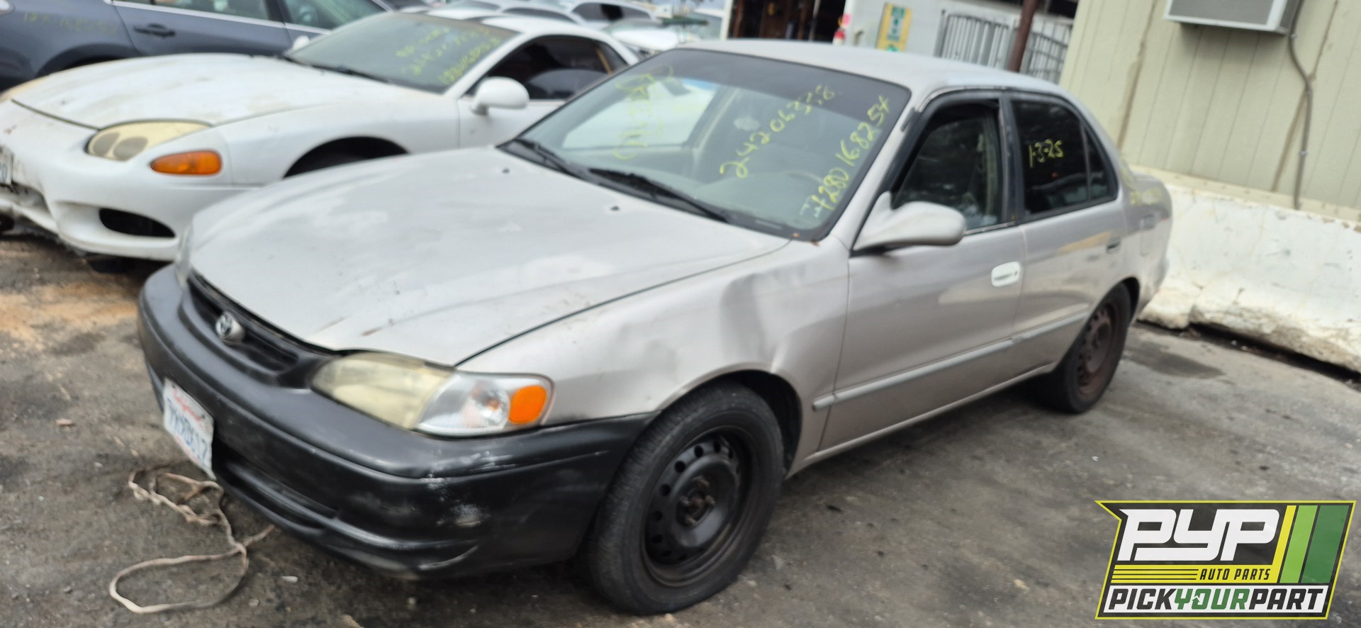 1998 TOYOTA COROLLA available for parts