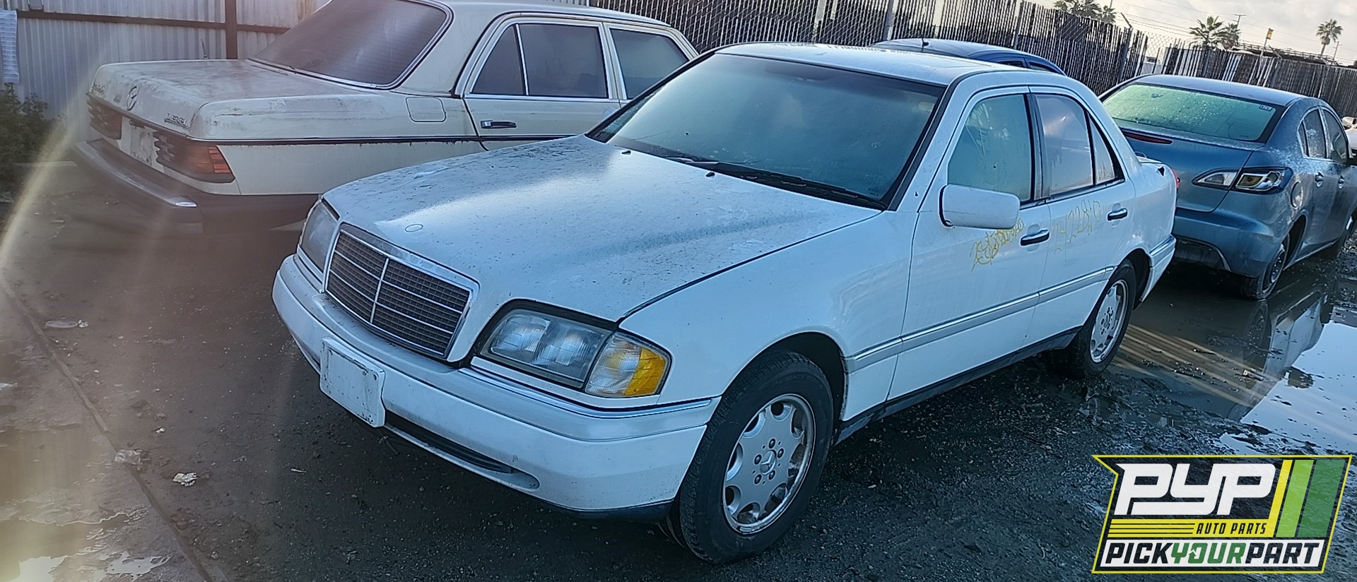 1997 MERCEDES-BENZ C230 partes disponibles