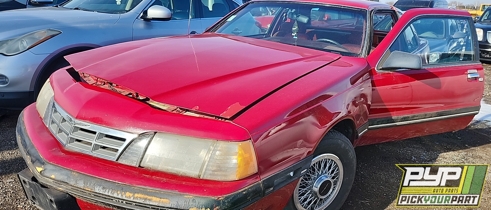 1987 FORD THUNDERBIRD available for parts