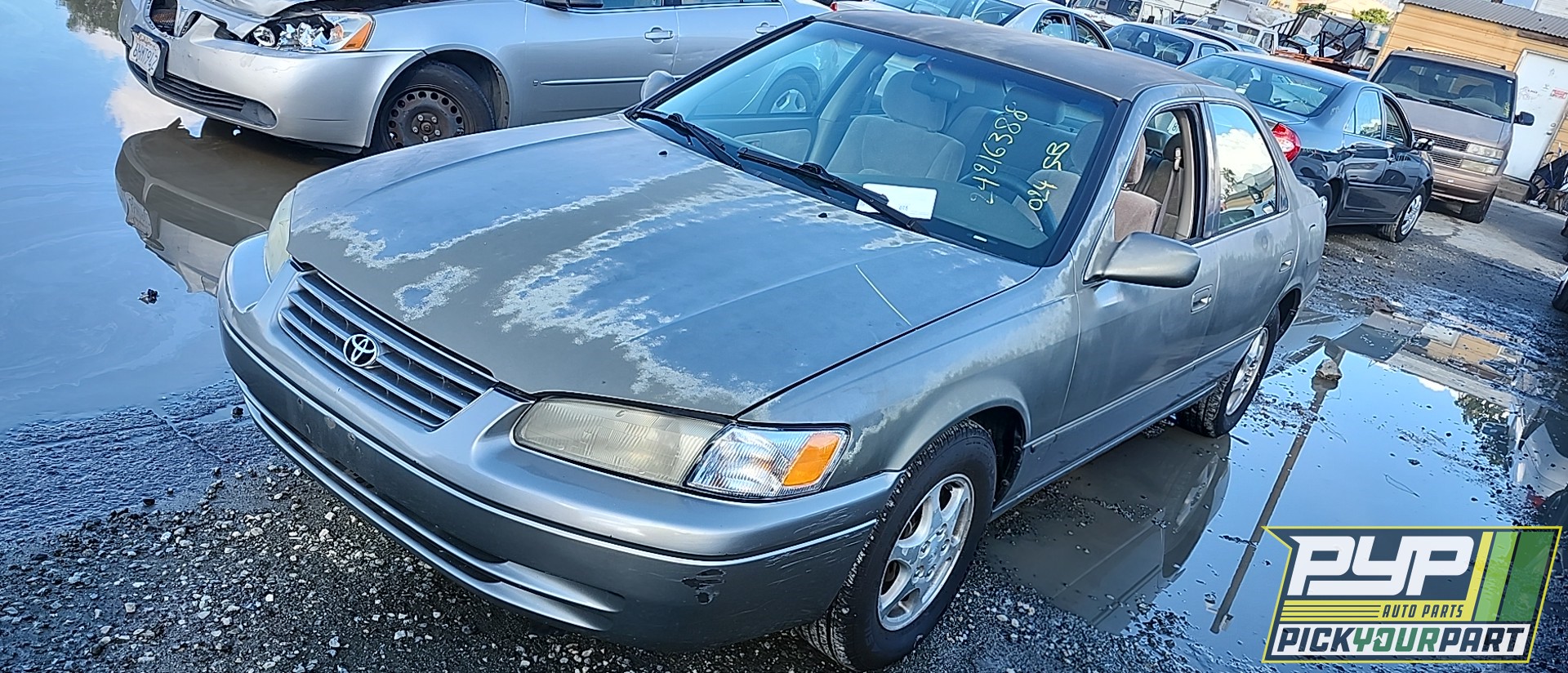 1998 TOYOTA CAMRY available for parts