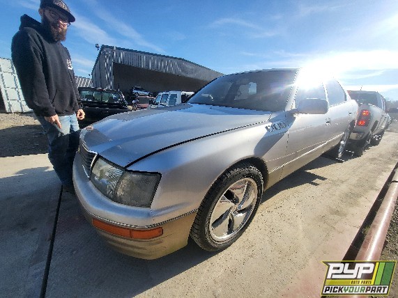 1995 LEXUS LS400 partes disponibles
