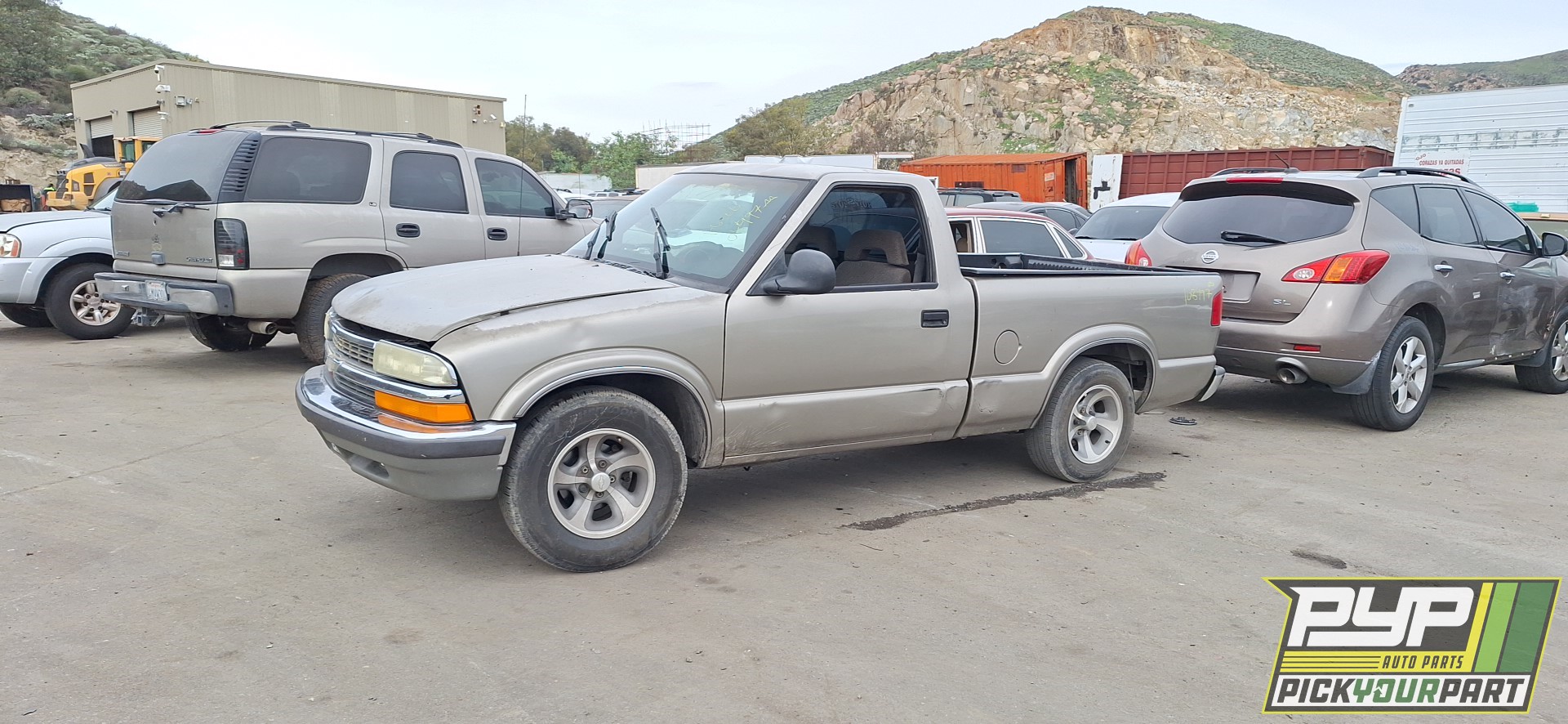 1998 CHEVROLET S10 available for parts