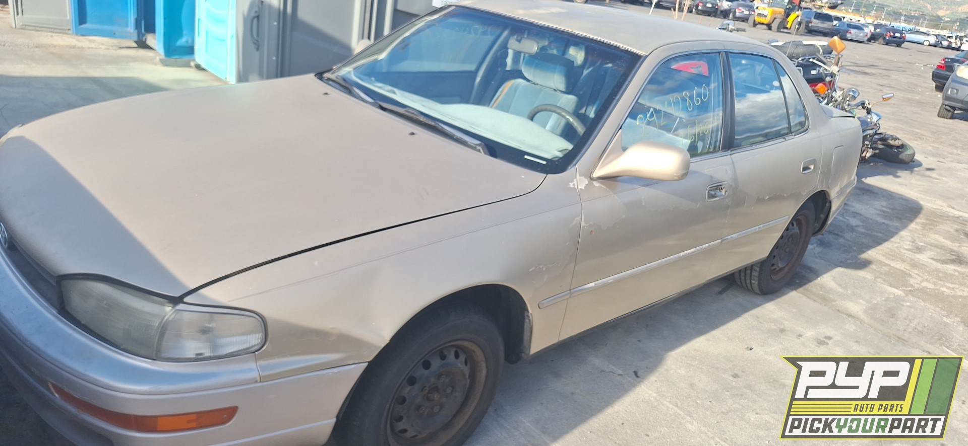 1992 TOYOTA CAMRY available for parts