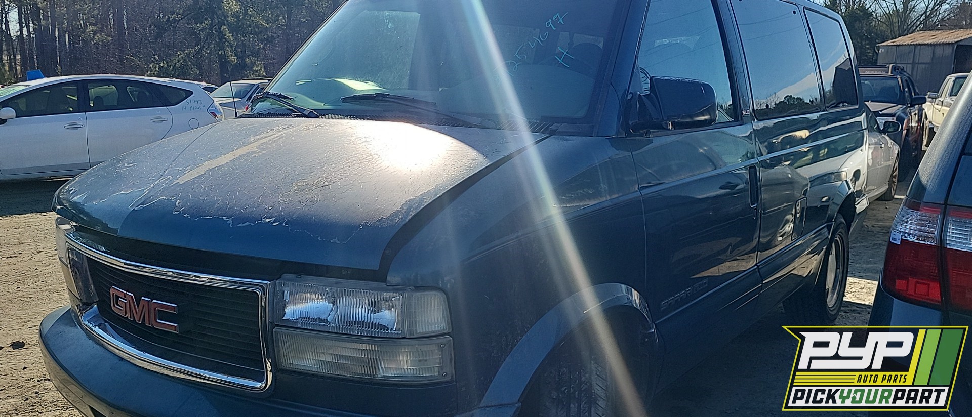 1999 GMC SAFARI available for parts