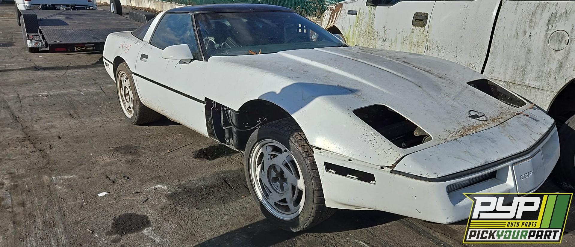 1989 CHEVROLET CORVETTE available for parts