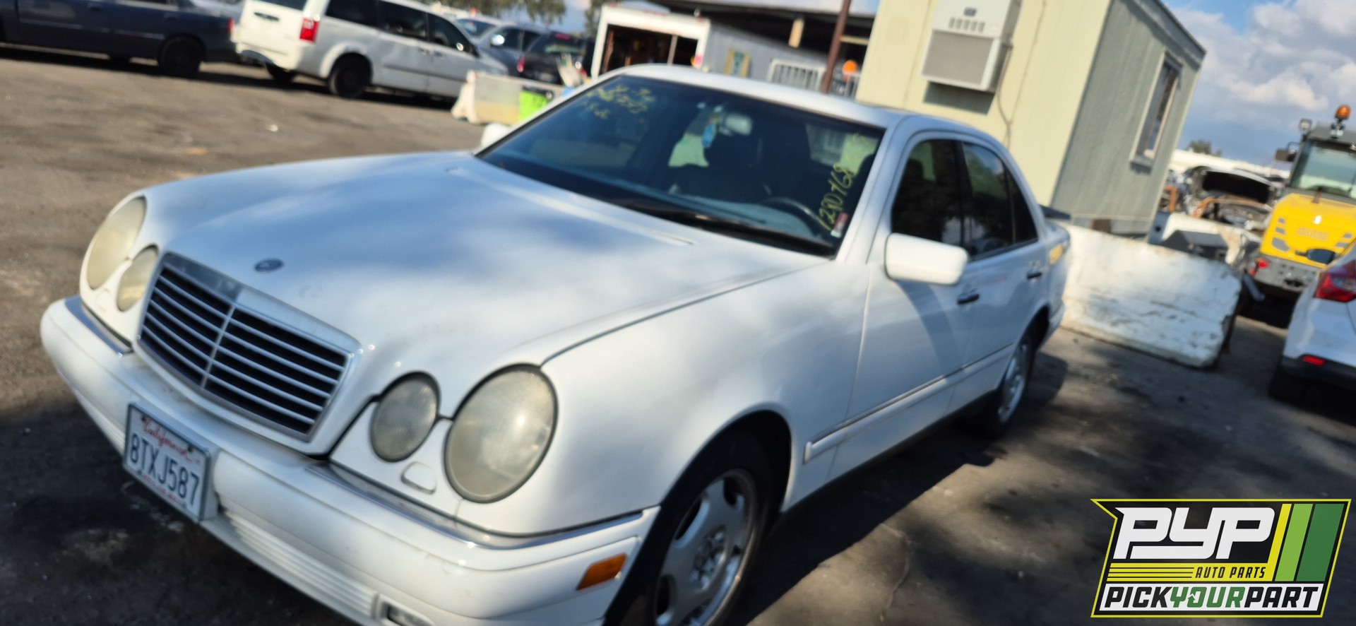 1997 MERCEDES-BENZ E420 available for parts