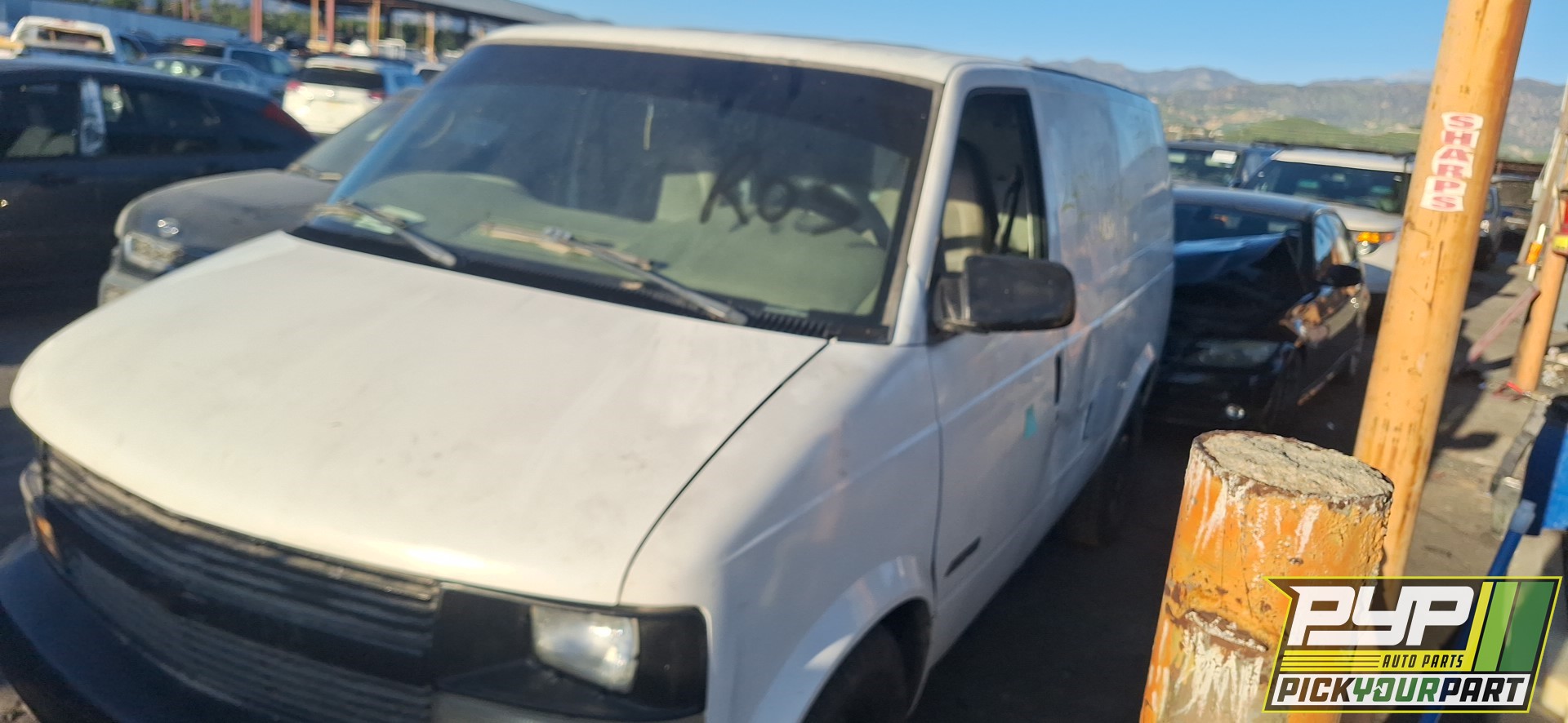 1998 CHEVROLET ASTRO available for parts