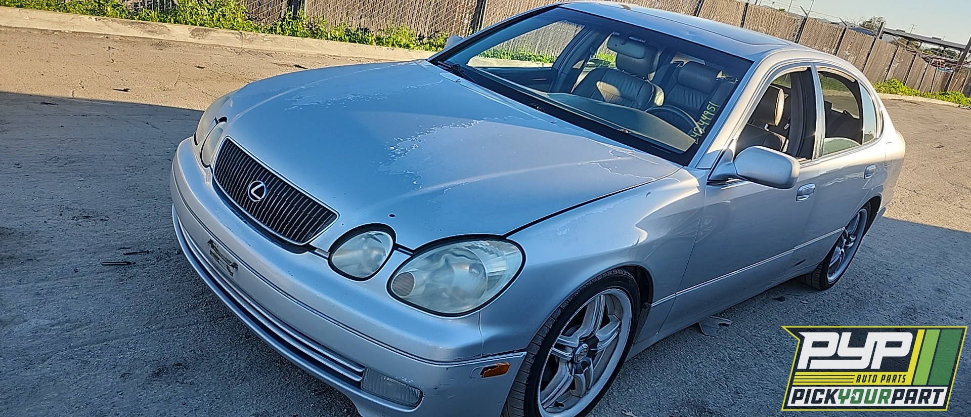 1999 LEXUS GS300 partes disponibles