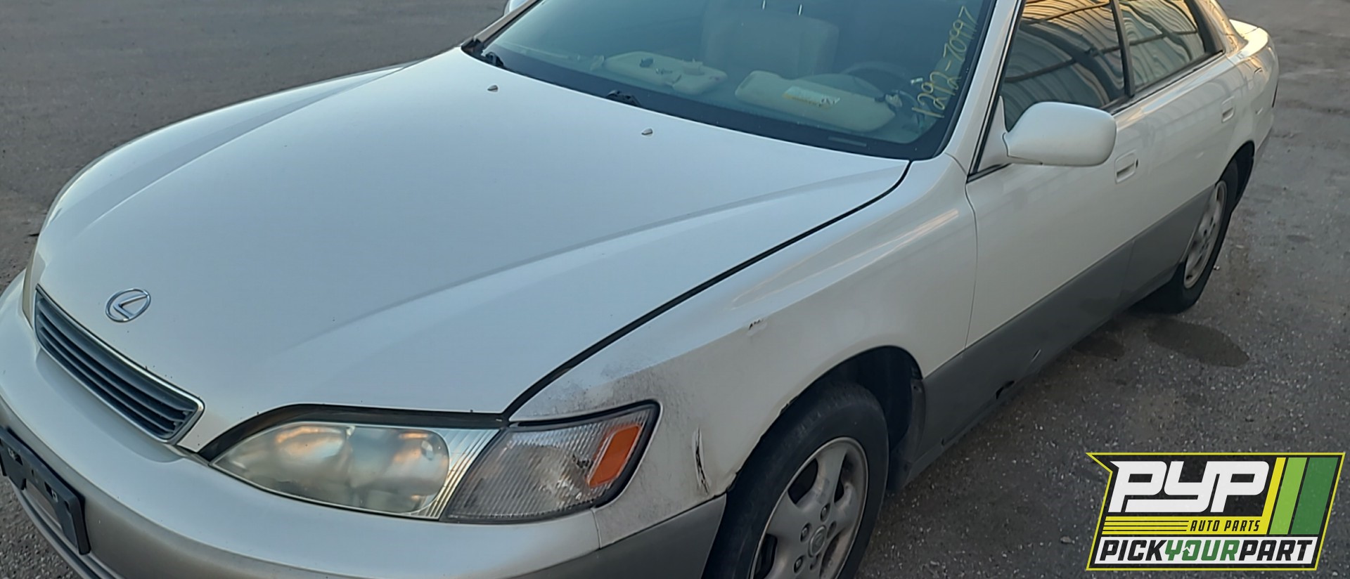 1997 LEXUS ES300 available for parts