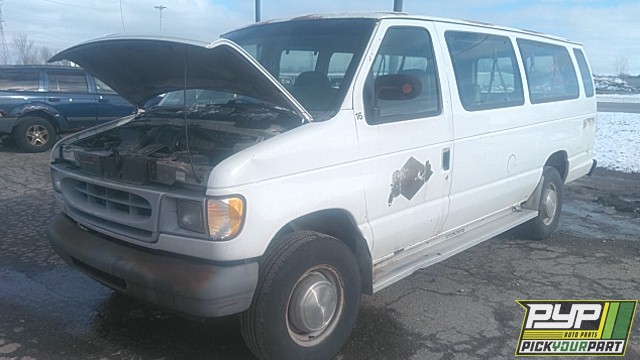 1998 FORD E-350 ECONOLINE CLUB WAGON available for parts