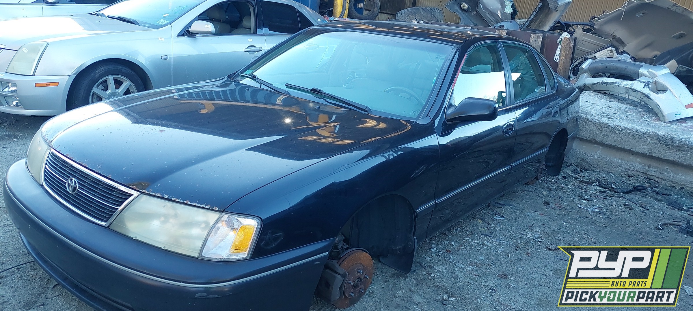 1999 TOYOTA AVALON available for parts
