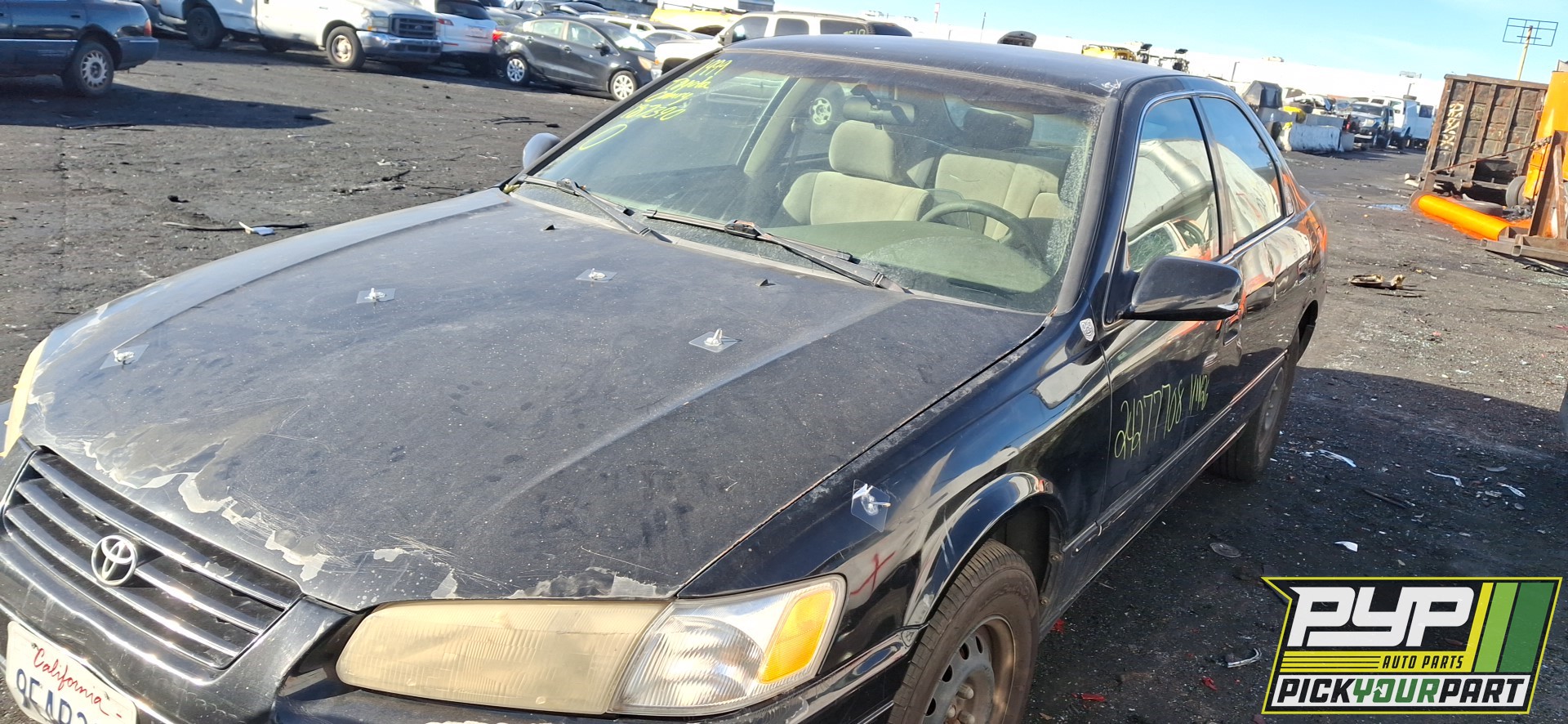 1999 TOYOTA CAMRY available for parts
