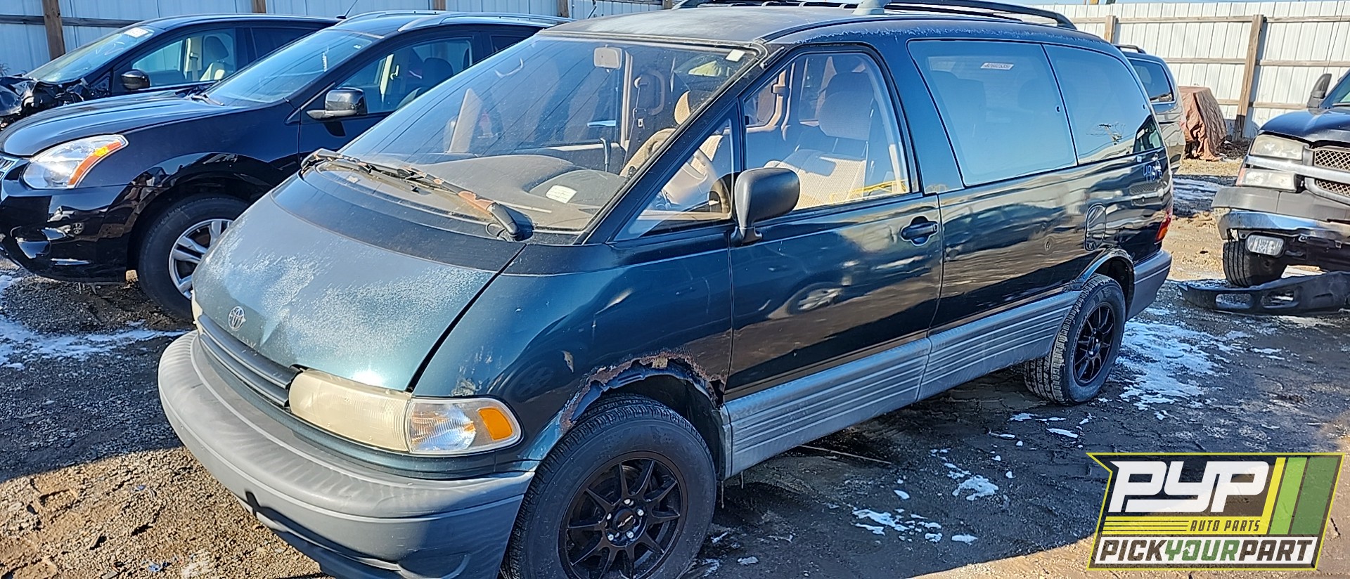 1995 TOYOTA PREVIA available for parts