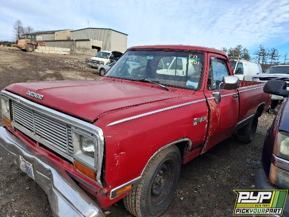 1988 DODGE D250 partes disponibles