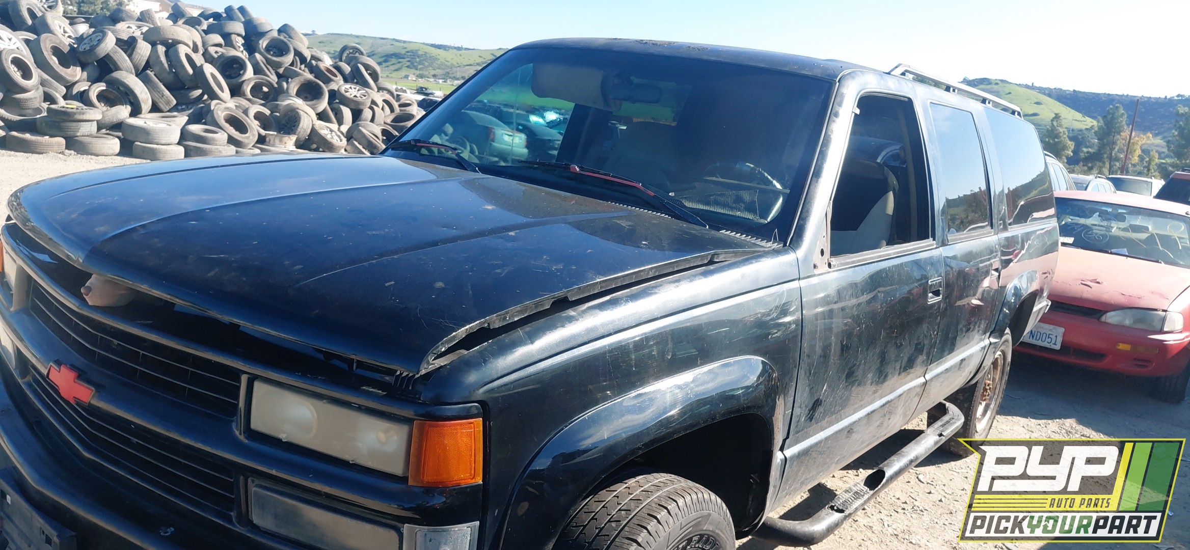 1994 CHEVROLET K2500 SUBURBAN available for parts