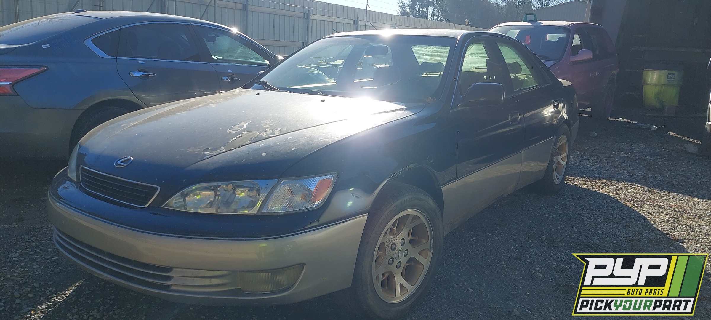1999 LEXUS ES300 partes disponibles