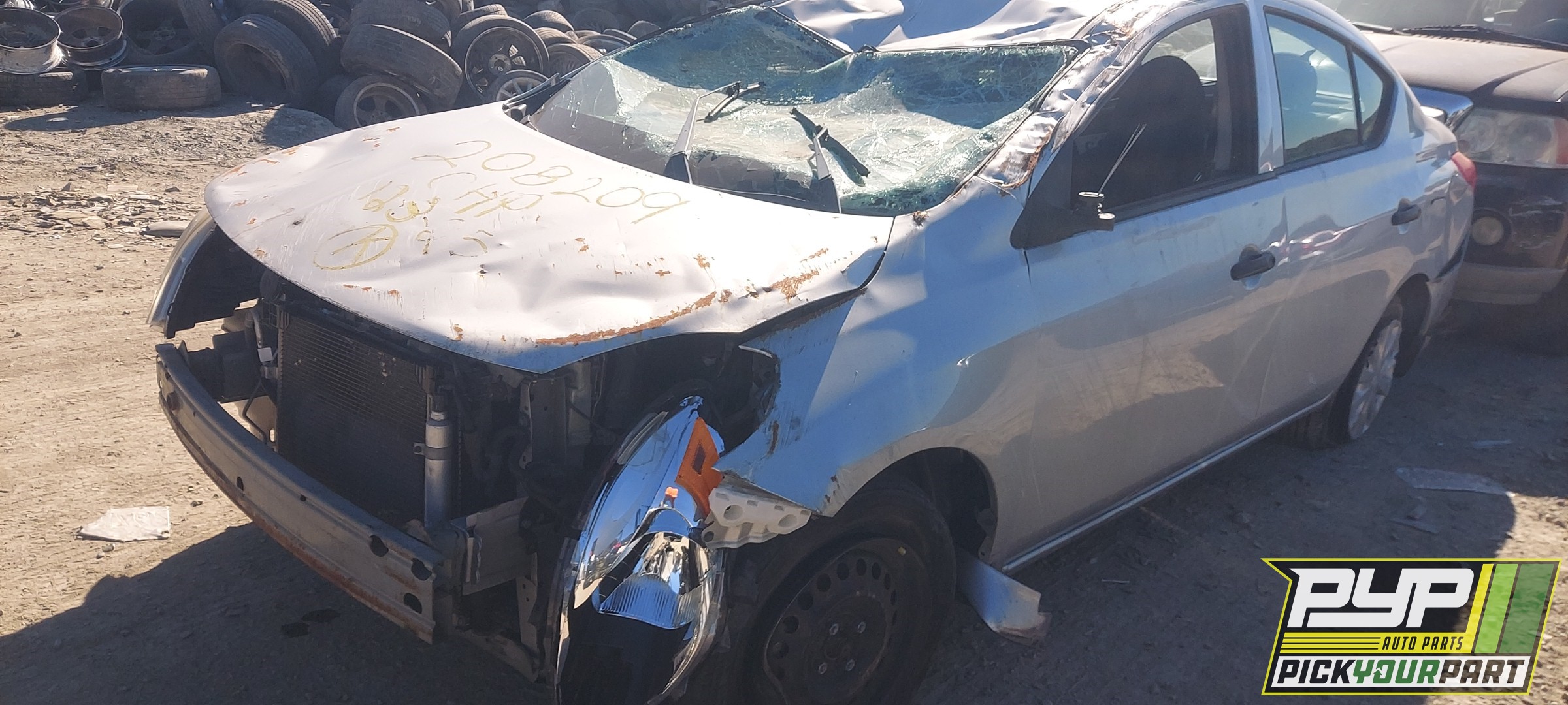 2014 NISSAN VERSA partes disponibles