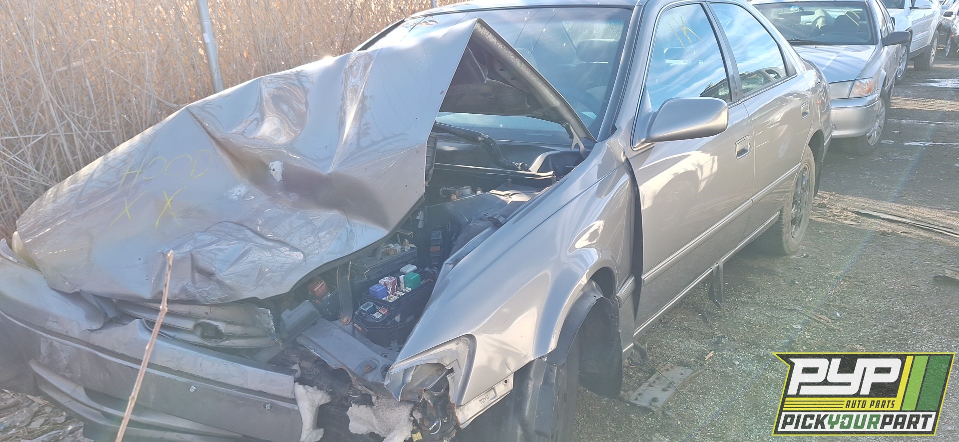 1999 TOYOTA CAMRY available for parts