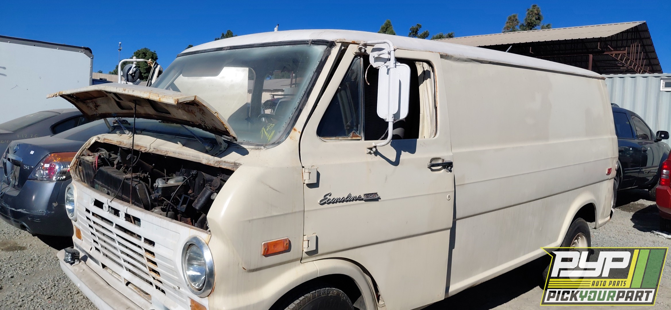 1973 FORD E-300 ECONOLINE partes disponibles