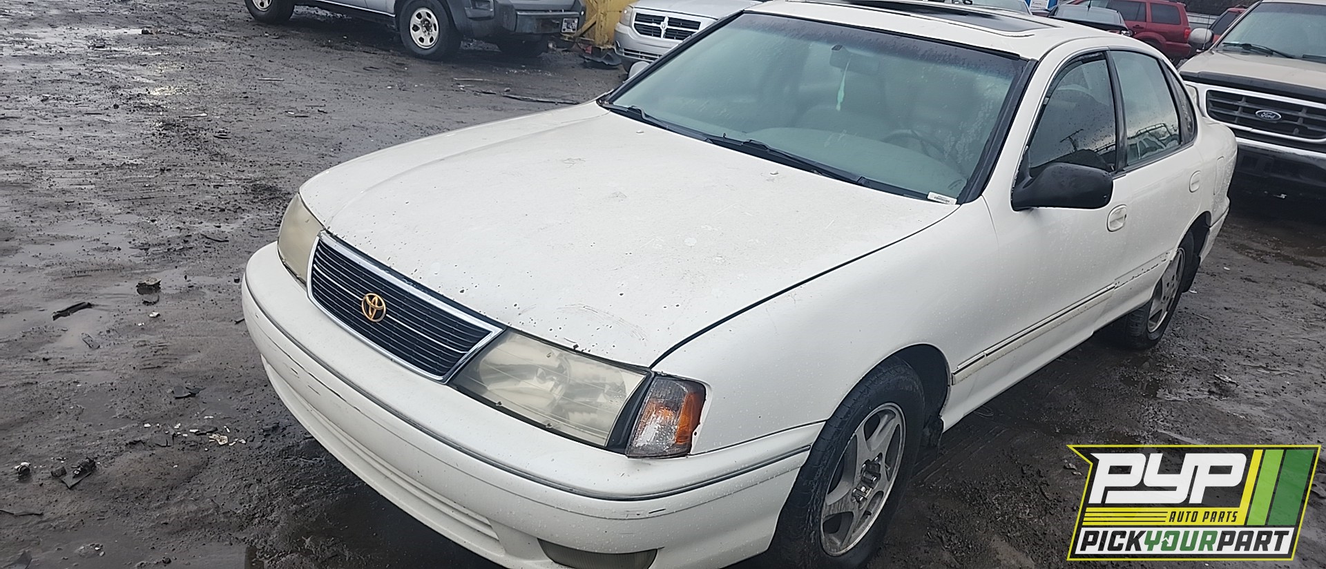 1999 TOYOTA AVALON available for parts