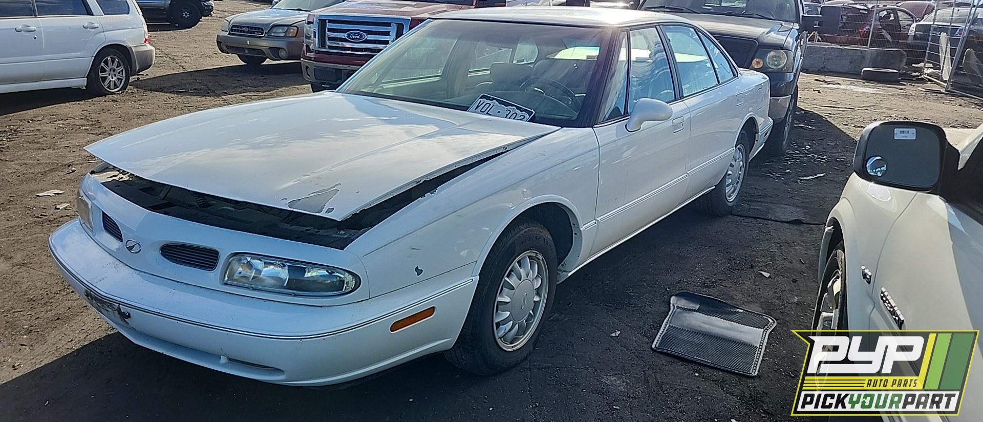 1998 OLDSMOBILE 88 available for parts