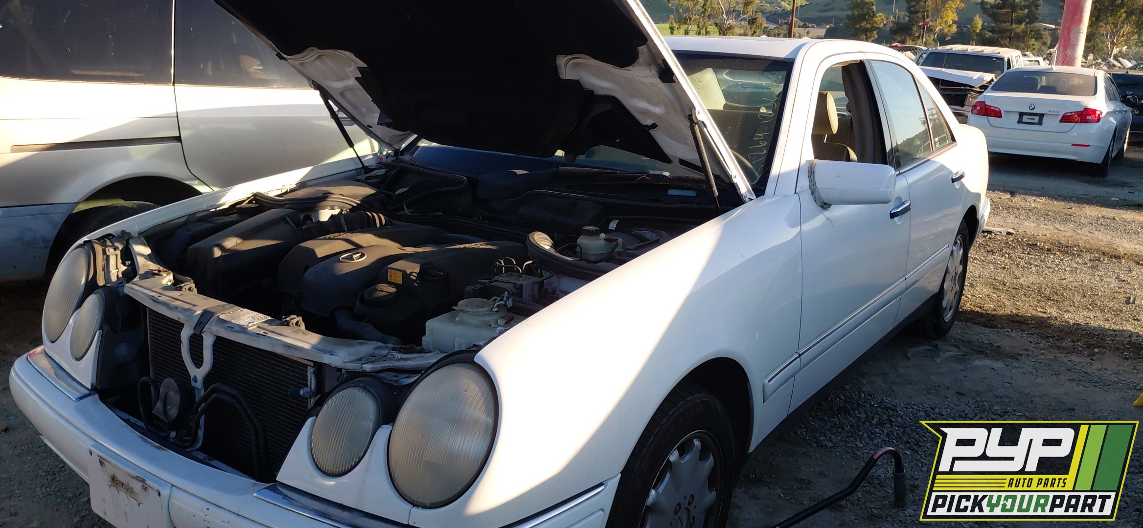 1999 MERCEDES-BENZ E320 partes disponibles