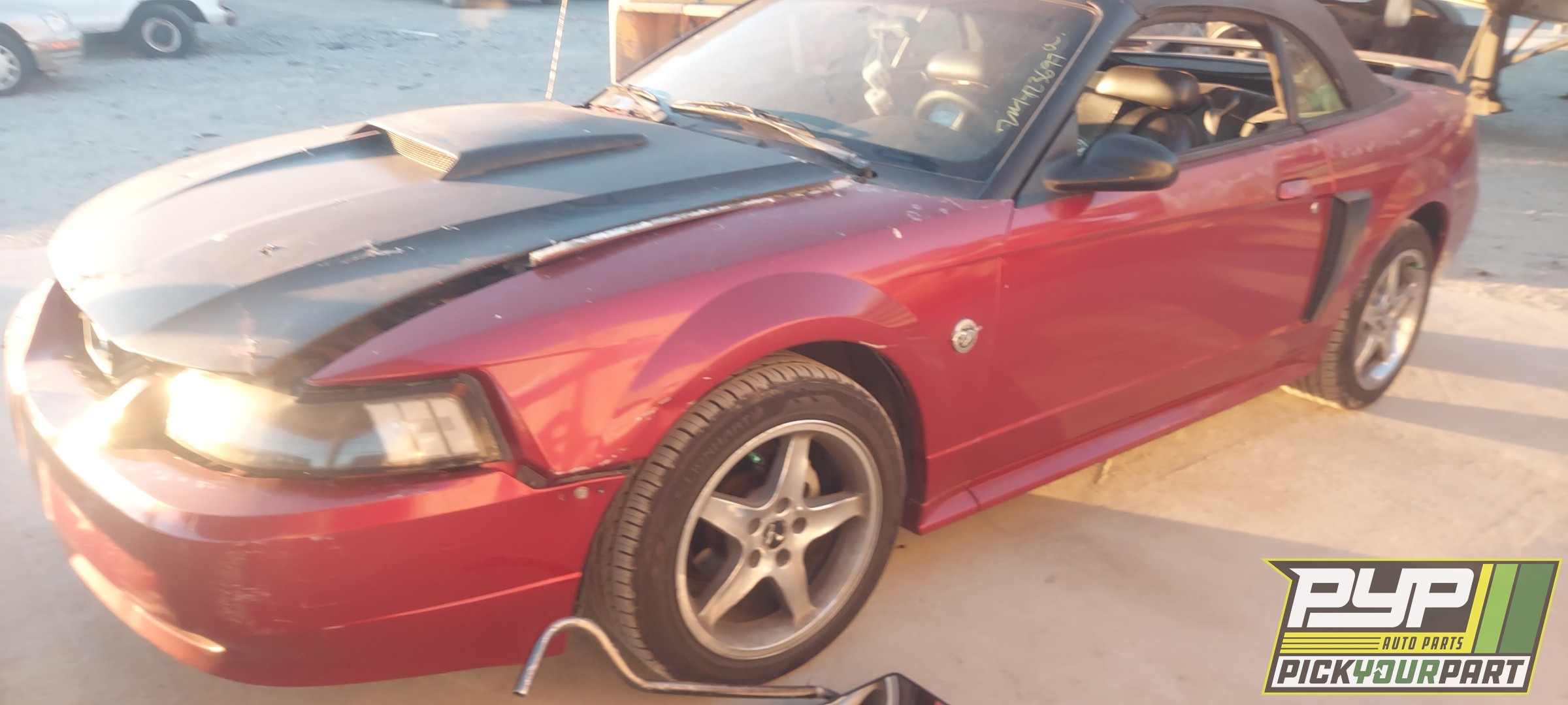 2004 FORD MUSTANG partes disponibles