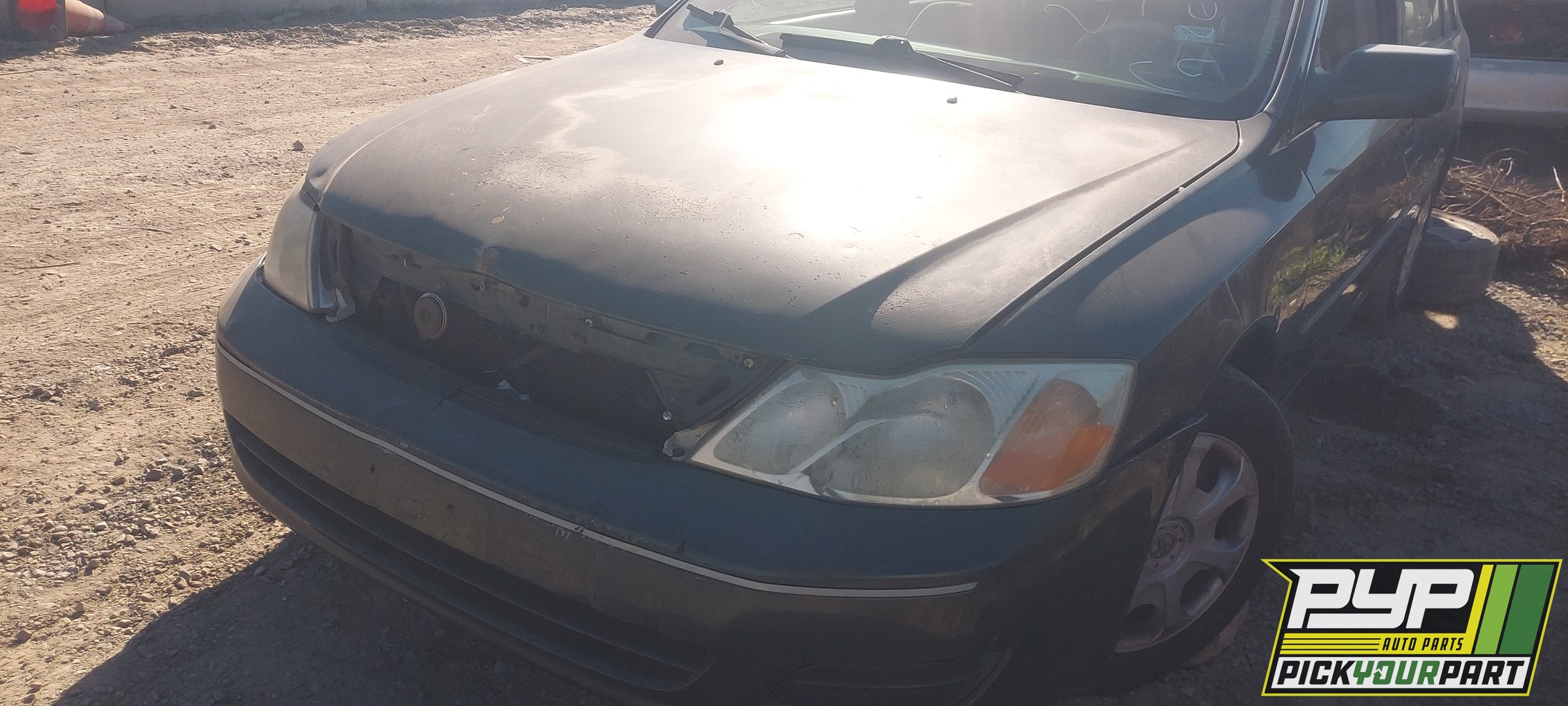 2002 TOYOTA AVALON available for parts