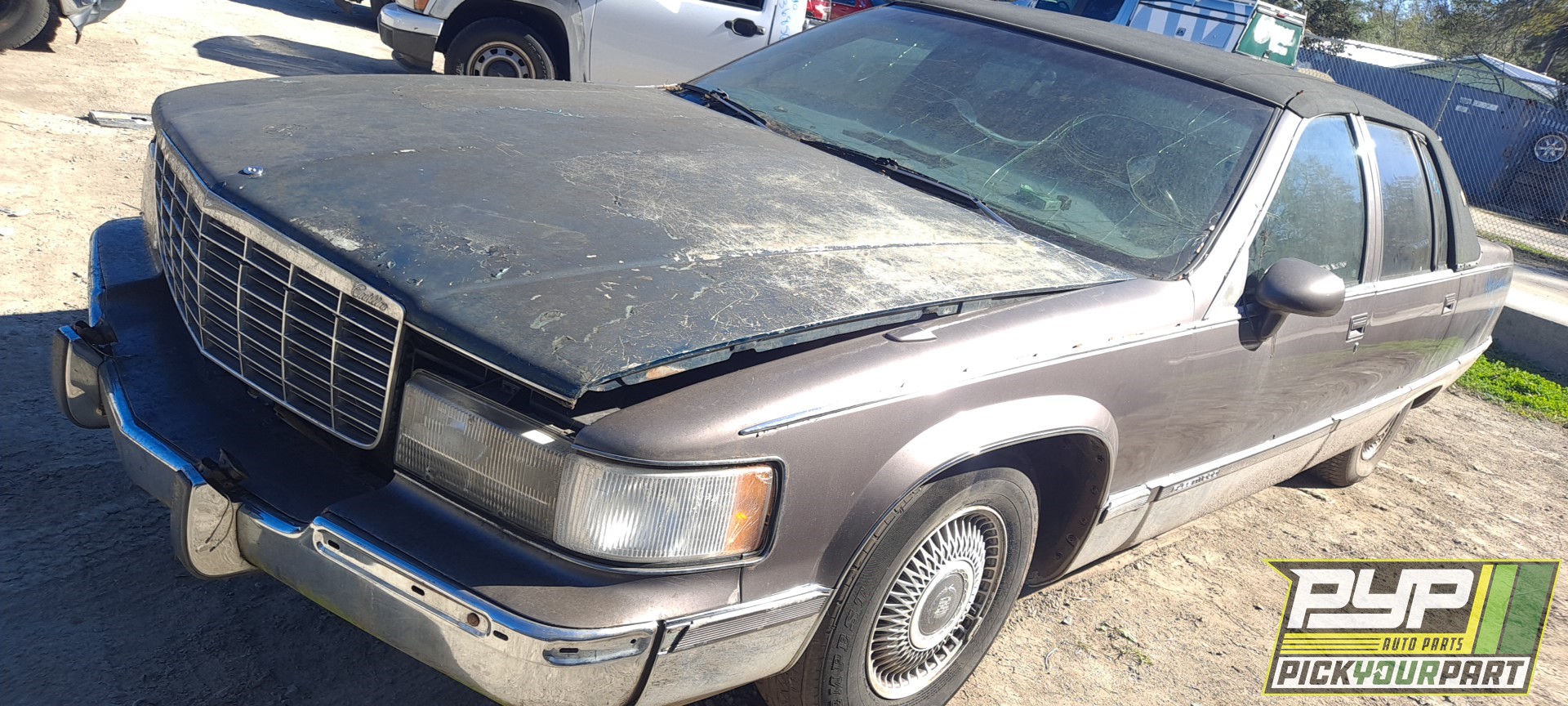 1994 CADILLAC FLEETWOOD available for parts