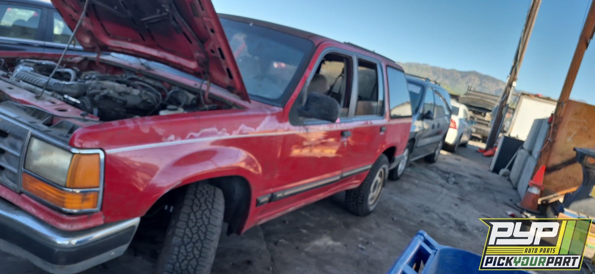 1992 FORD EXPLORER available for parts