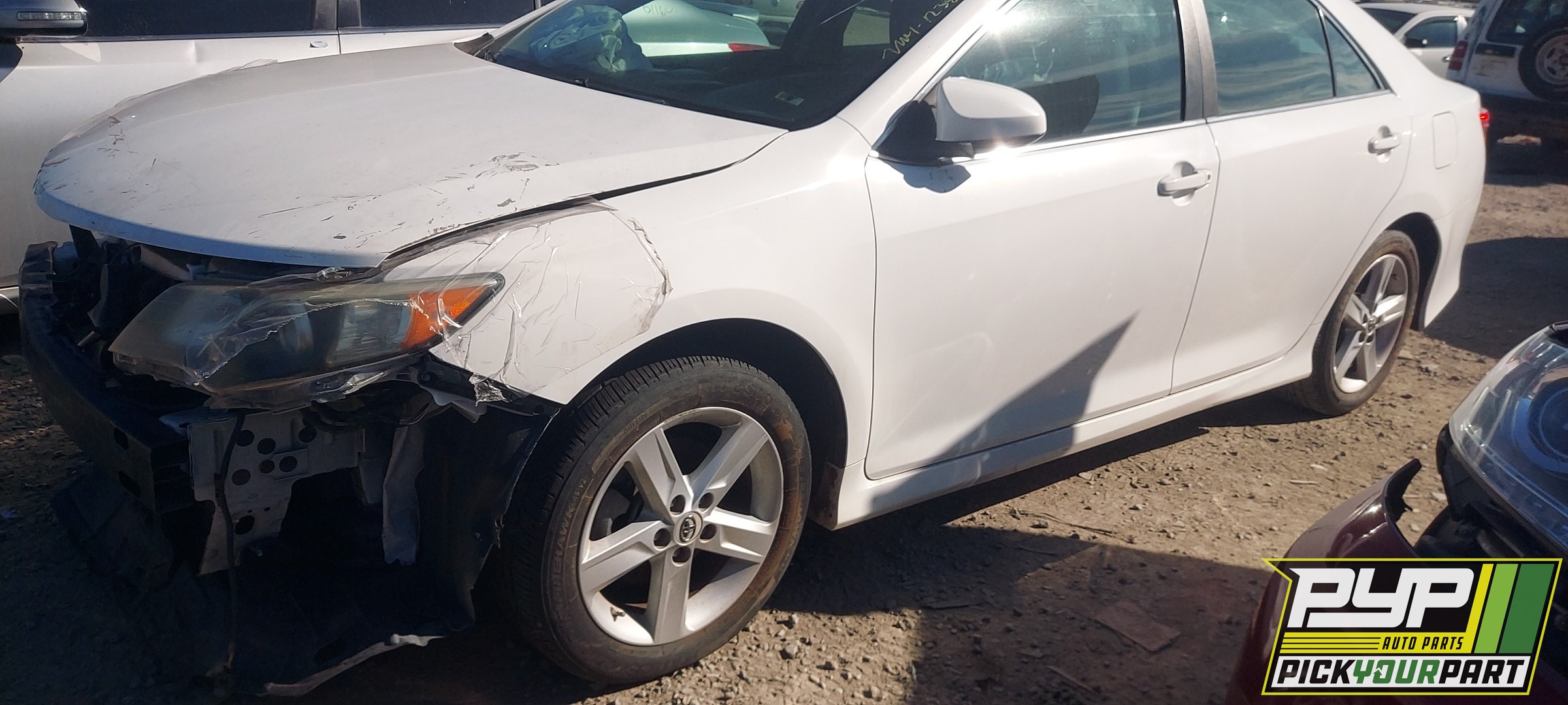 2013 TOYOTA CAMRY partes disponibles