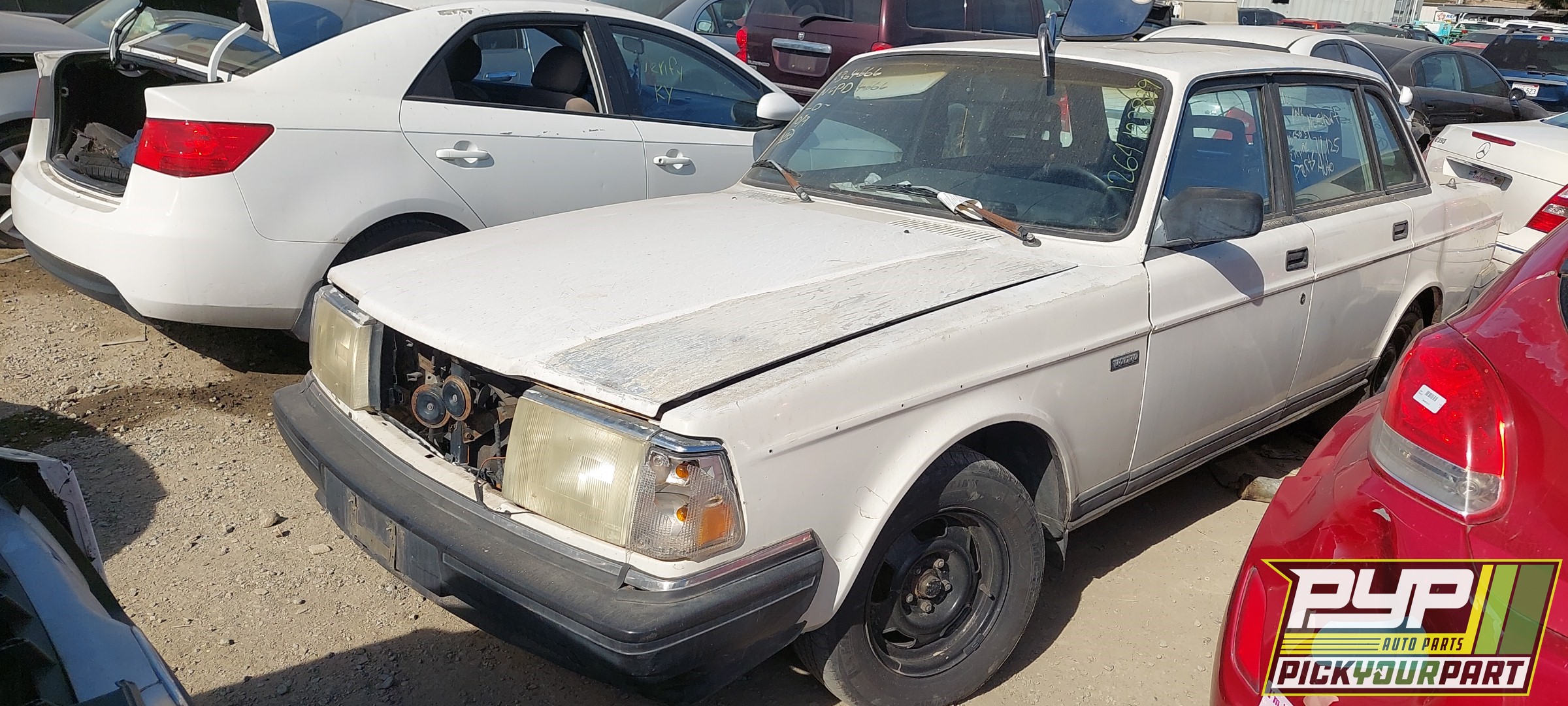 1992 VOLVO 240 available for parts