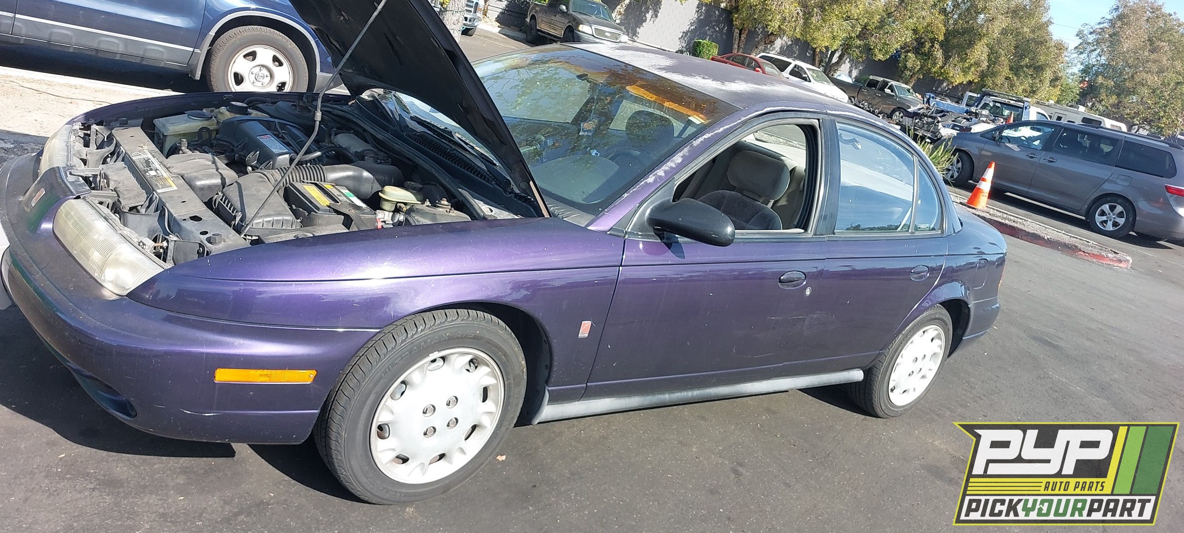 1996 SATURN SL2 available for parts
