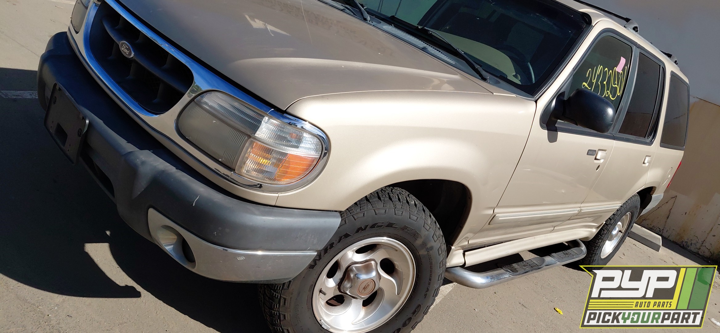 1999 FORD EXPLORER available for parts