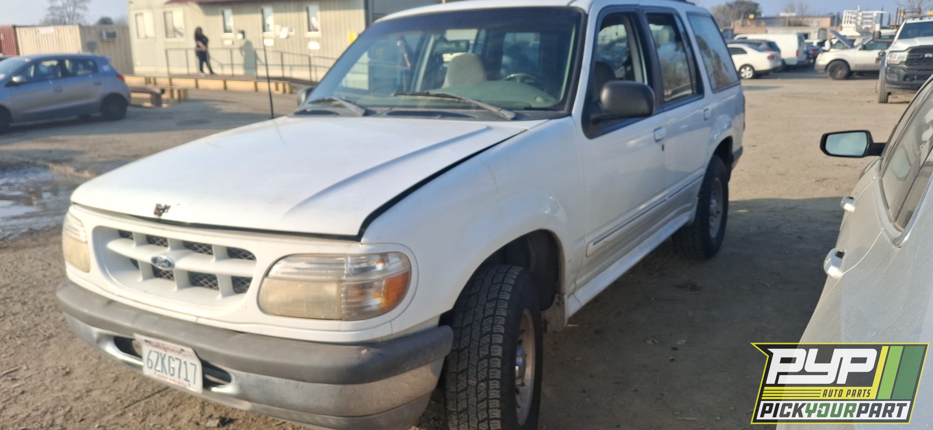 1998 FORD EXPLORER available for parts