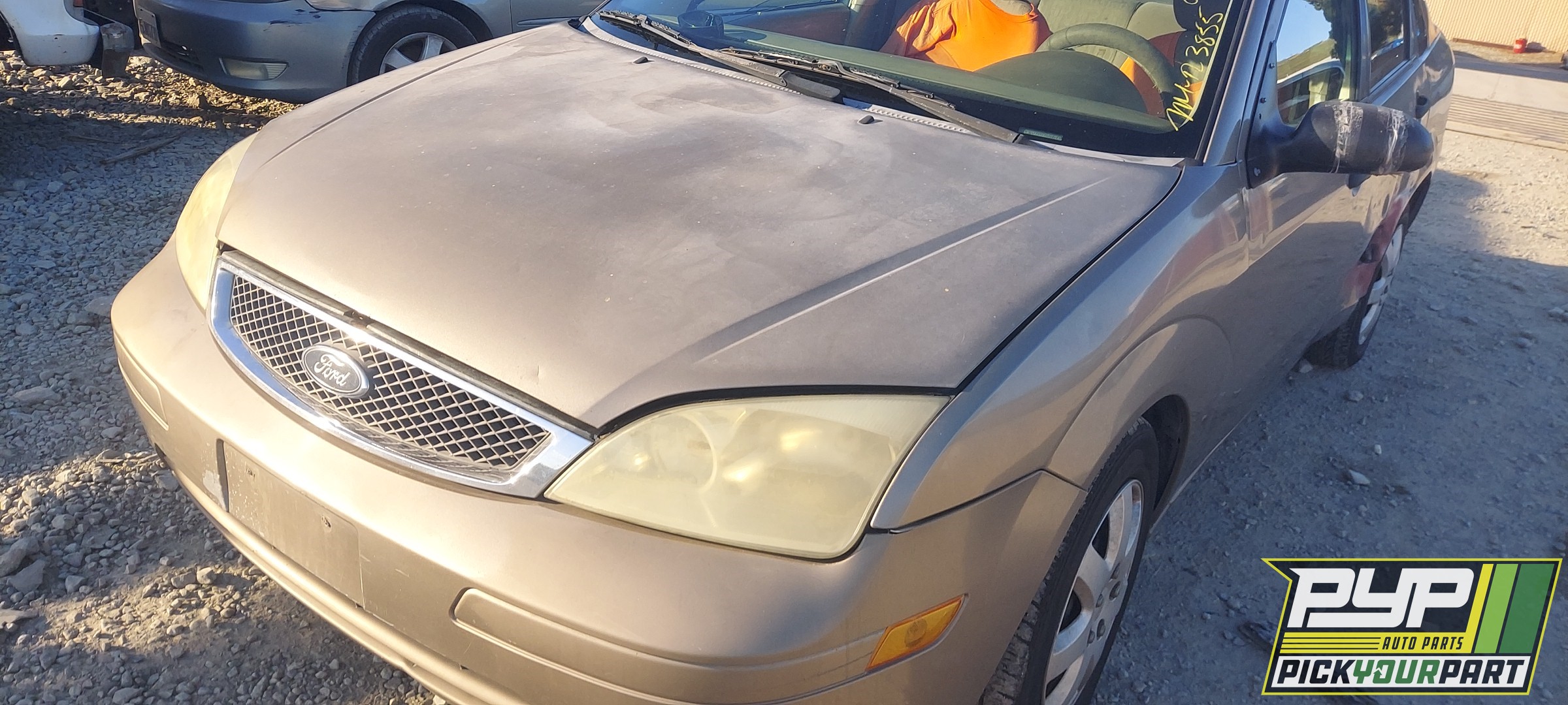 2005 FORD FOCUS available for parts