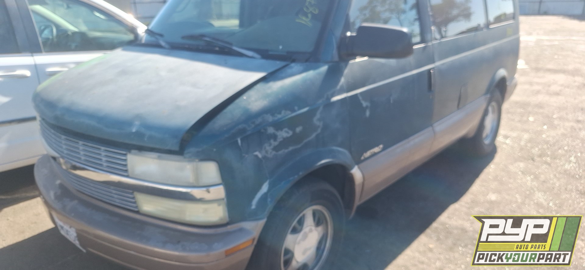 1997 CHEVROLET ASTRO available for parts