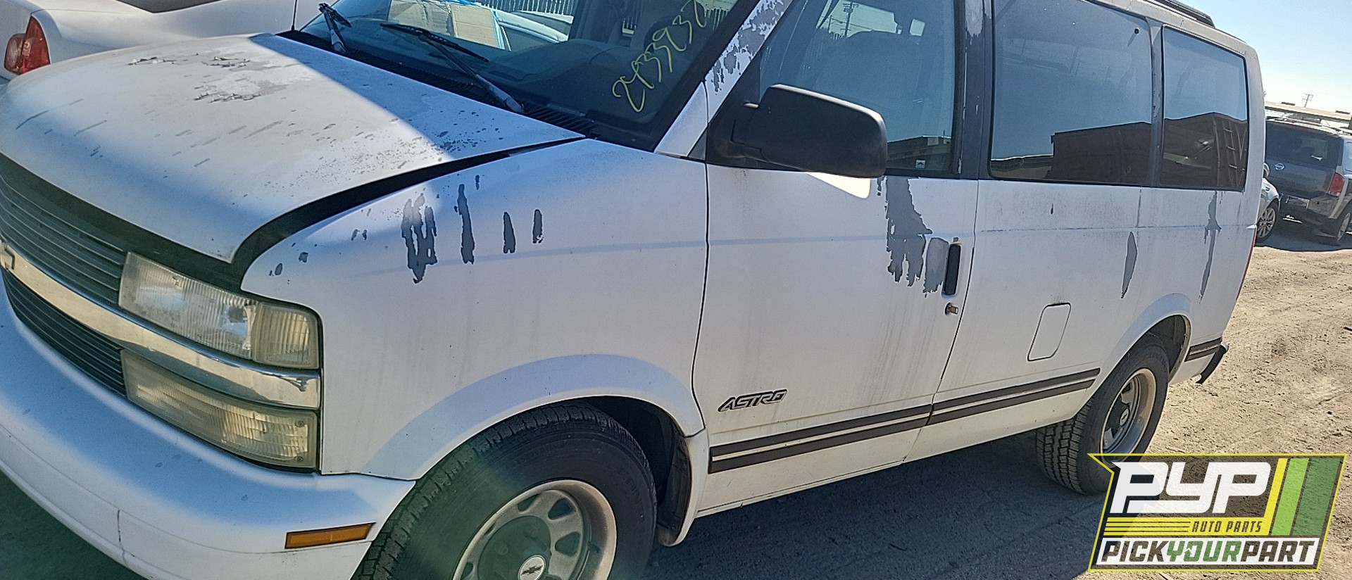 1995 CHEVROLET ASTRO available for parts