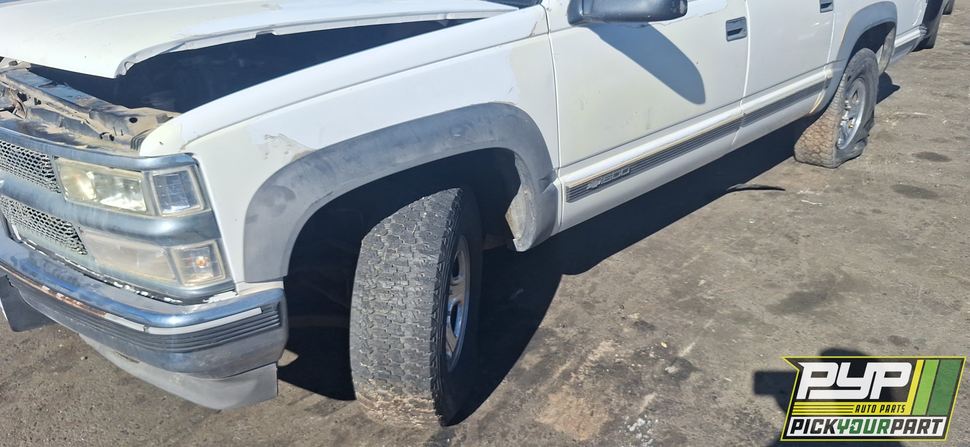 1999 CHEVROLET K1500 SUBURBAN available for parts