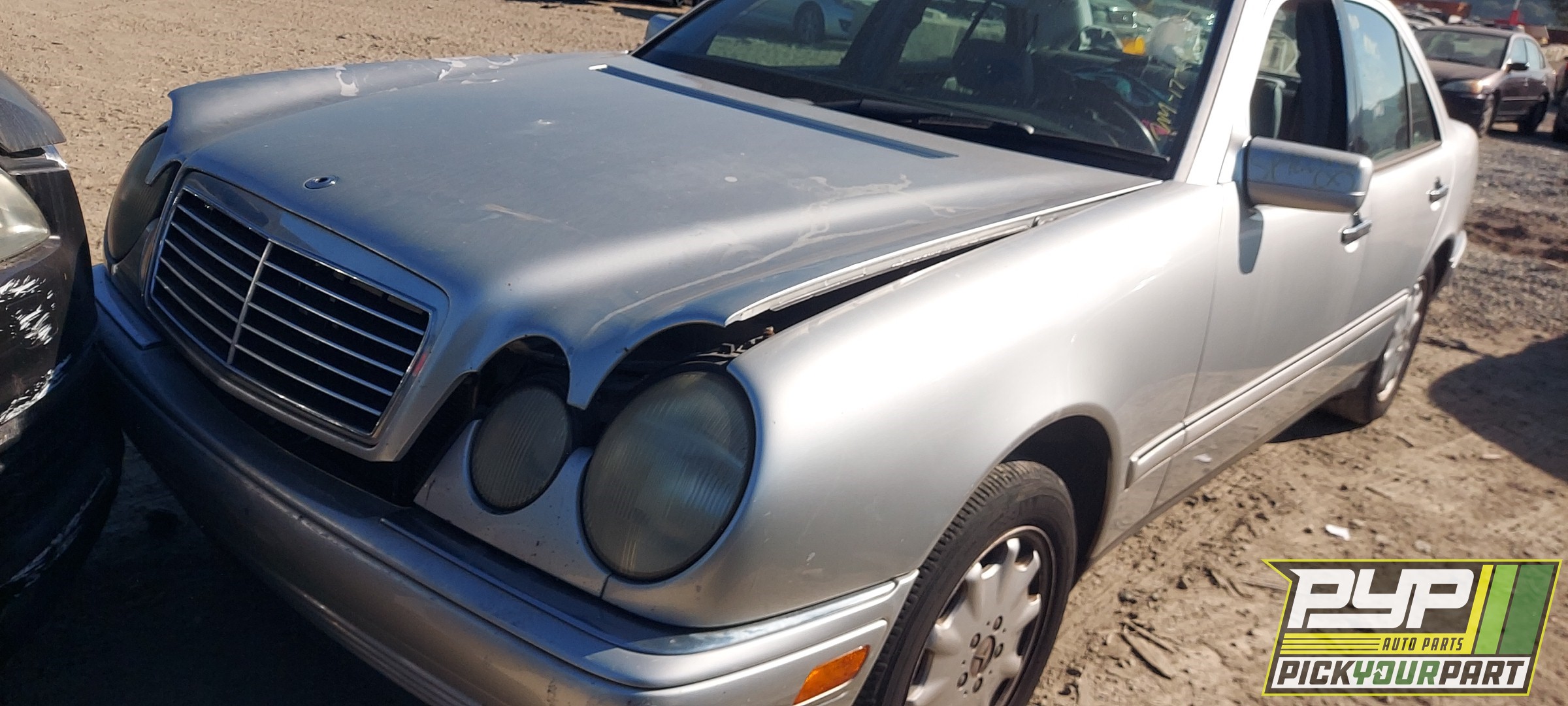 1999 MERCEDES-BENZ E320 partes disponibles