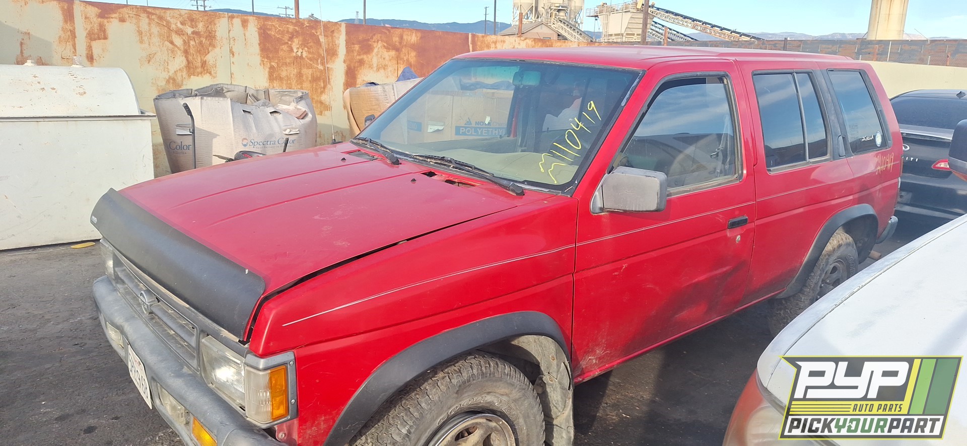 1995 NISSAN PATHFINDER available for parts