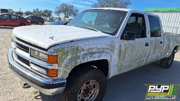 1997 CHEVROLET K3500 available for parts
