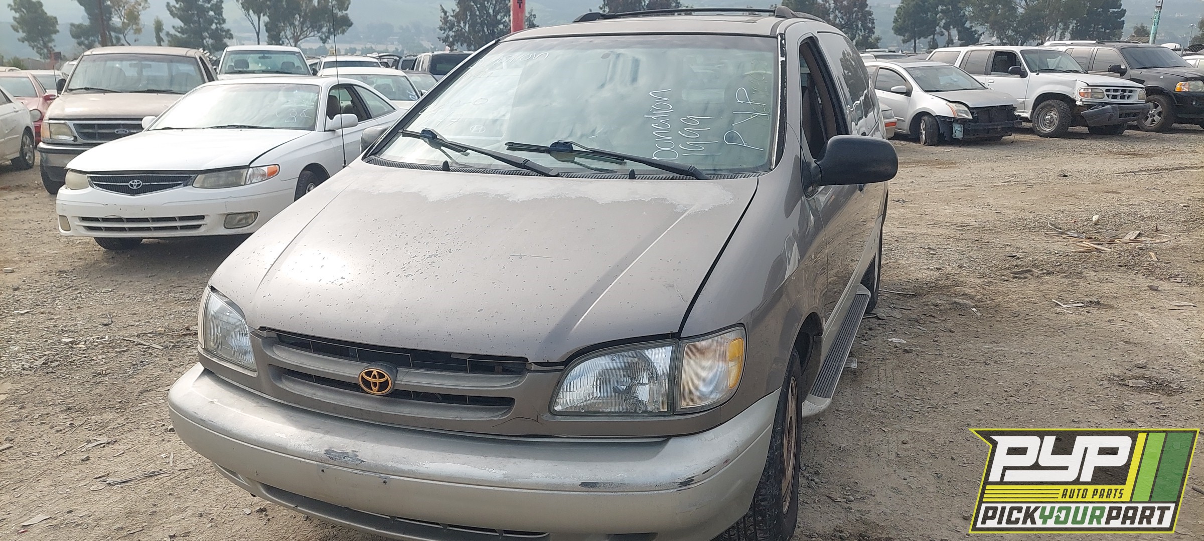 1999 TOYOTA SIENNA partes disponibles