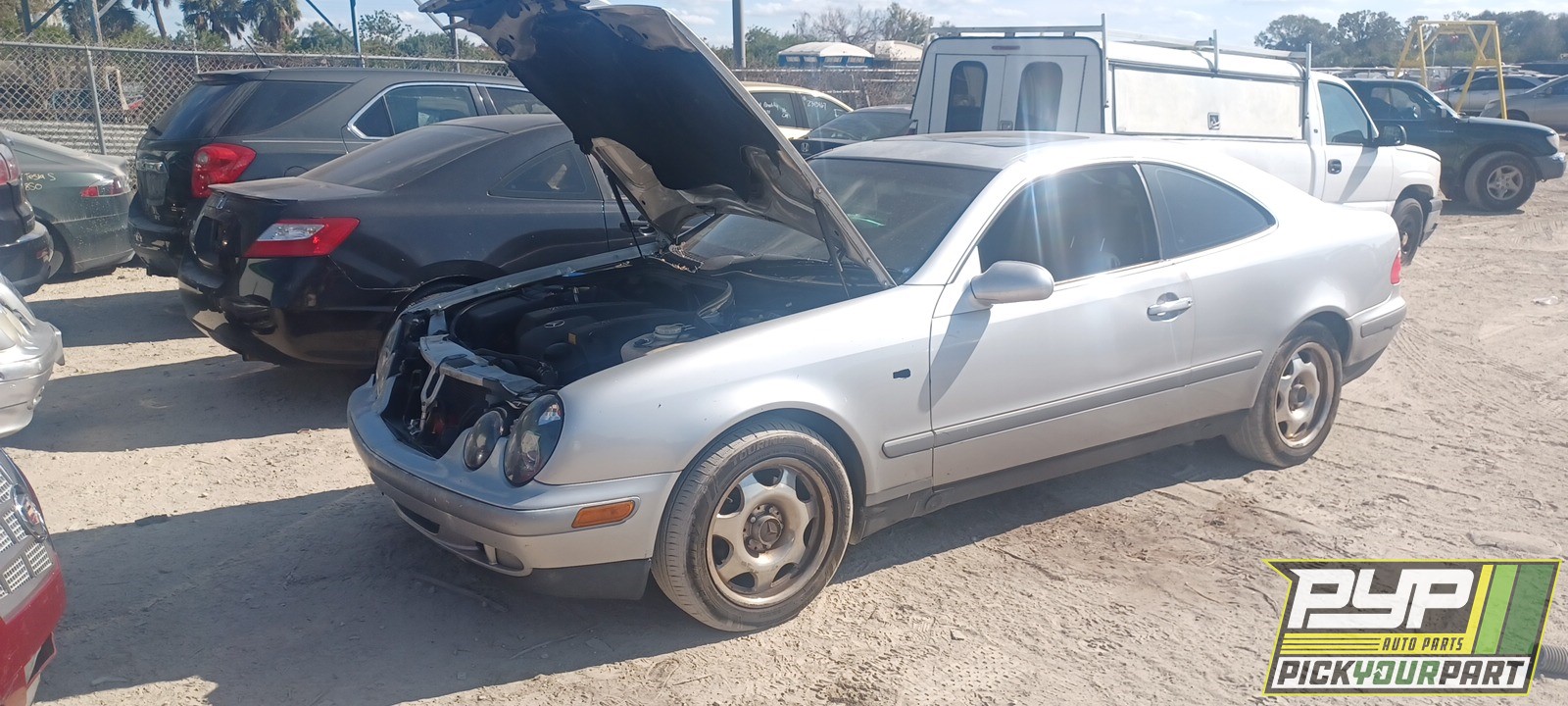 1998 MERCEDES-BENZ CLK320 available for parts